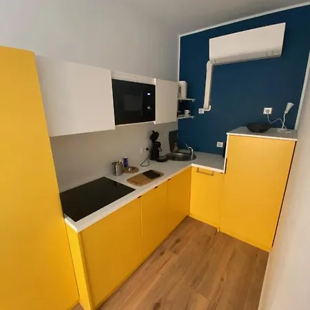 Grand Rue Pietonne أجاكسيو