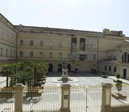 Grand Rue Pietonne * أجاكسيو