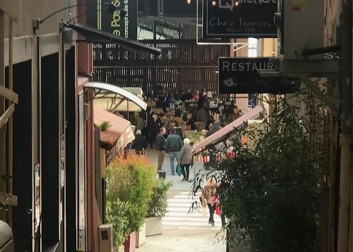 Appartement Grand Rue Piétonne Ajaccio (Corsica)